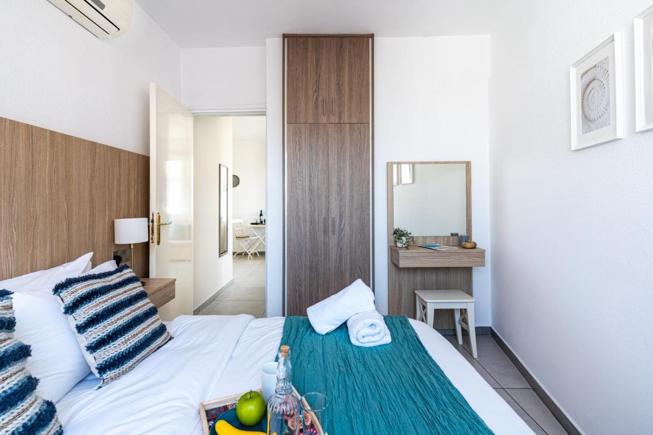 Whispering Palms 1-Br Apt By Finikoudes Beach ลาร์นาคา ภายนอก รูปภาพ